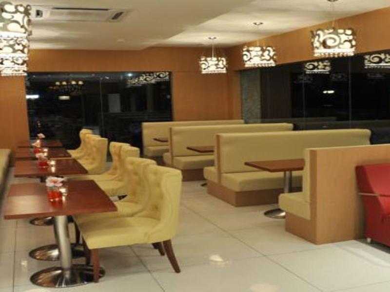 The Crown Borneo Hotel Kota Kinabalu Exterior photo